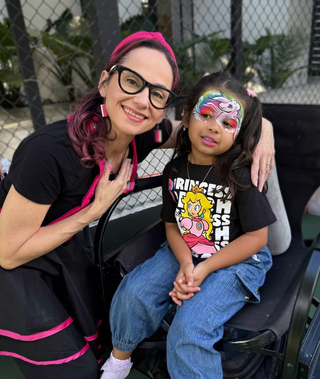 Join VIVID Artists Group