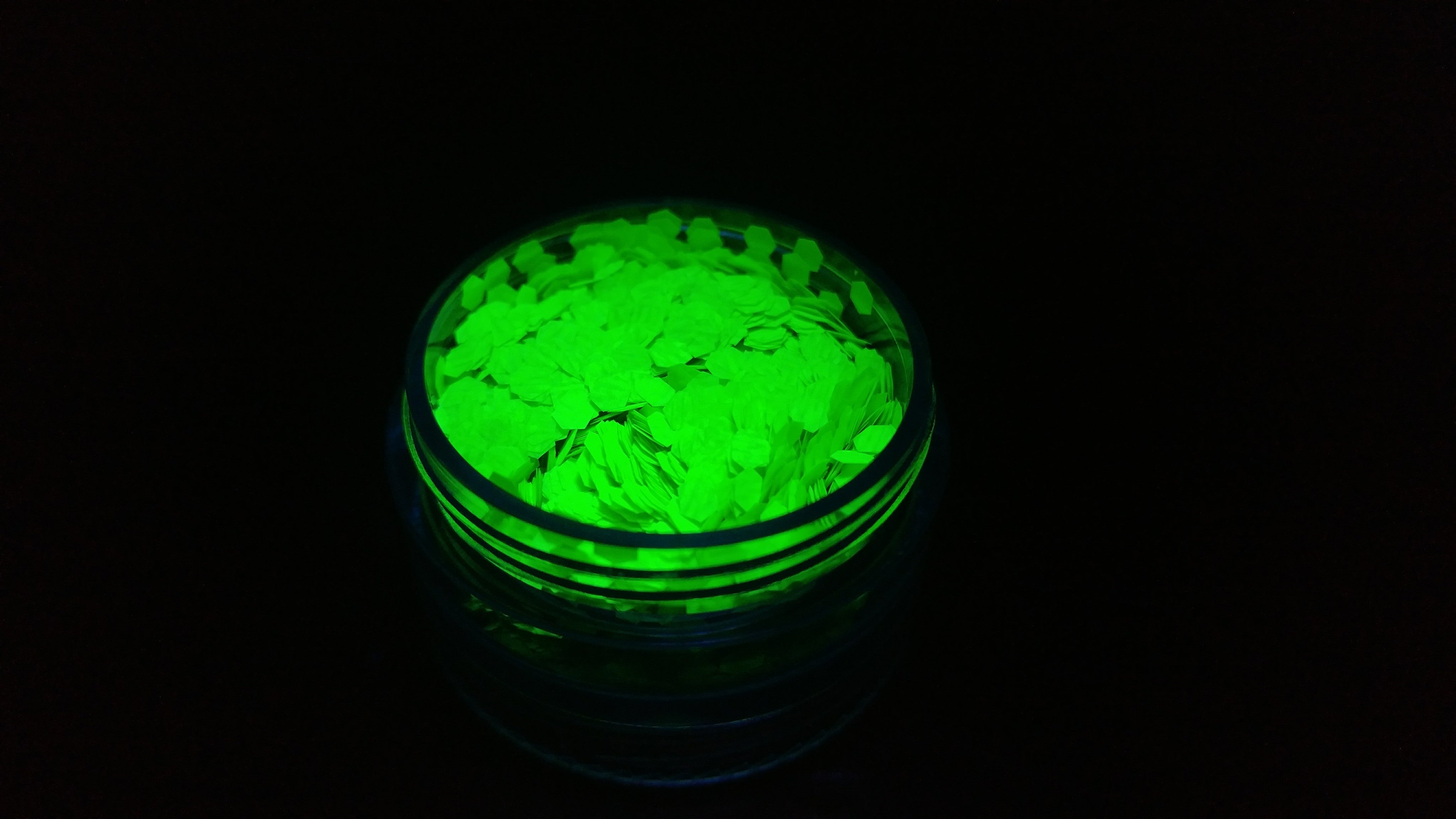 Extreme Green - UV Chunky Glitter